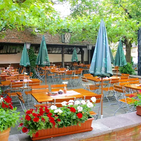 Petzengarten Konukevi 4*