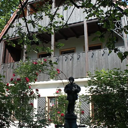 Petzengarten 4*