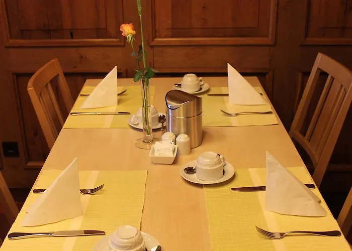 Petzengarten بيت ضيافة 4*